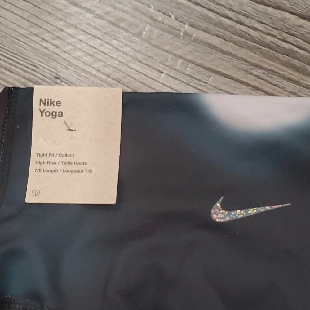 Nike Yoga Dri-FIT Women's 7/8 High-Rise Gradient-Dye Leggings DM7015-070 Size XS - Picture 6 of 6